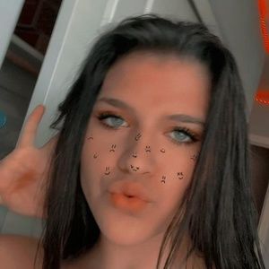 Meet your Posher, Mychaela